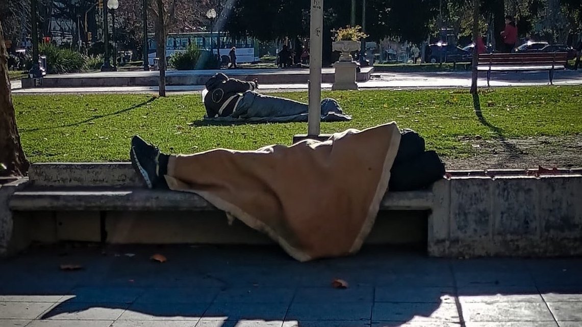 Murió un hombre en situación de calle y denuncian abandono estatal