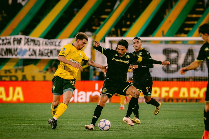 Aldosivi arrancó el Clausura con un empate ante Defensa y Justicia