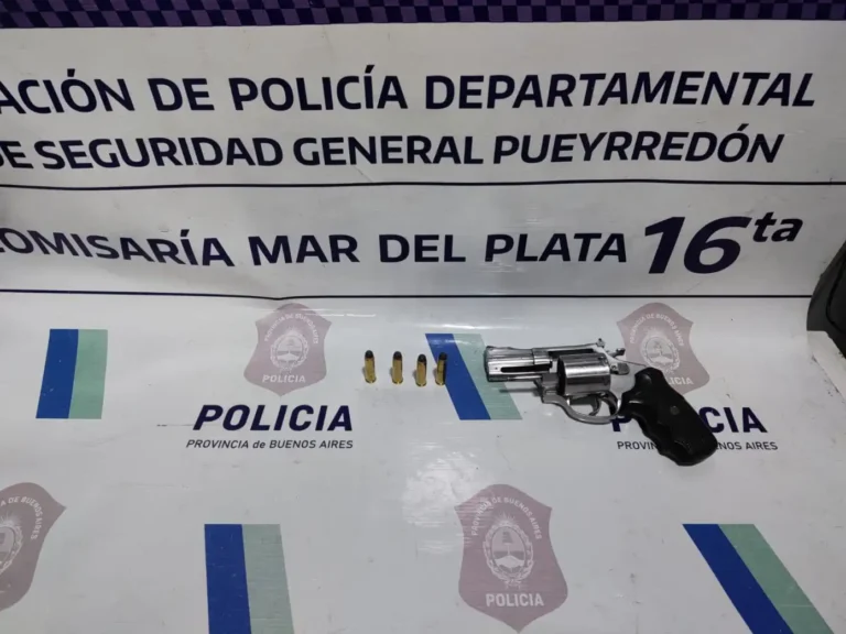 Circulaba armado por Bosque Grande y terminó detenido