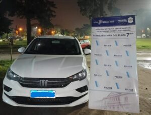 Recuperaron un auto robado e identificaron al presunto autor, que logró escapar