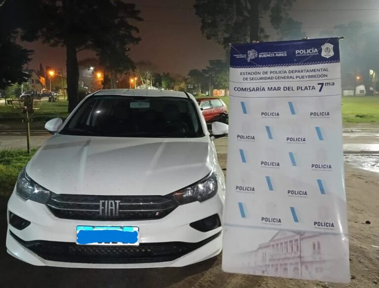 Recuperaron un auto robado e identificaron al presunto autor, que logró escapar