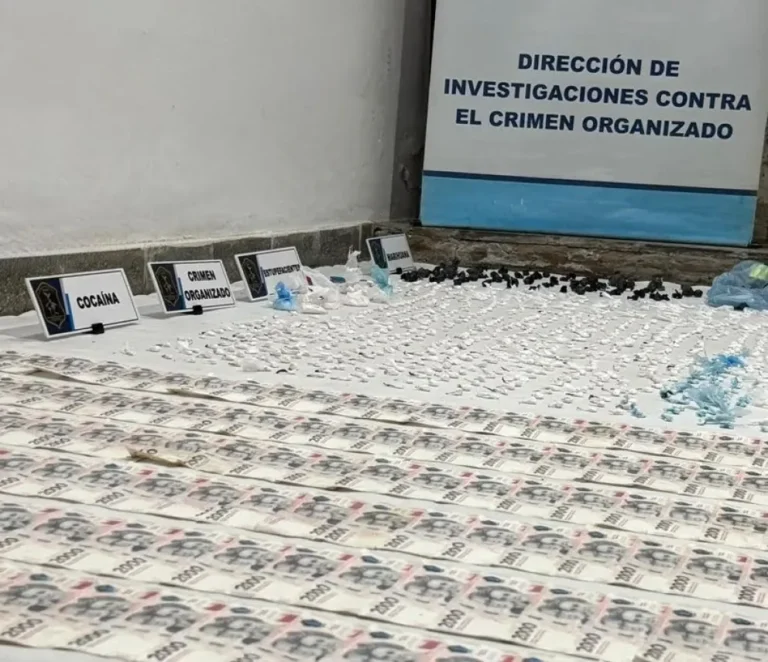 Megaoperativo en Parque Camet: 12 aprehendidos y casi un kilo de cocaína