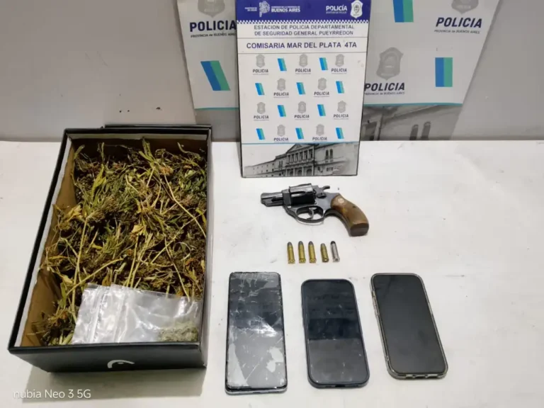 Armados, con marihuana y en una Amarok: uno quedó aprehendido
