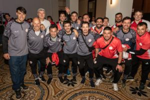 Mar del Plata recibió al fútbol senior con una gala inaugural que reunió a 20 equipos
