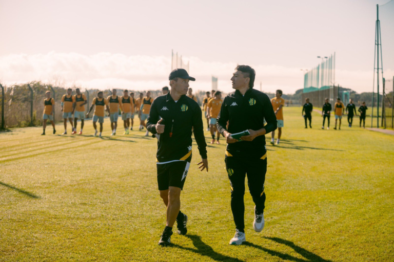 Israel Damonte dejó de ser el entrenador de Aldosivi
