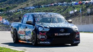 Balcarce vivió una jornada histórica con el regreso del Fangio y una multitud