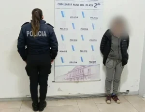 No quiso pagar el taxi, activaron el botón antipánico y quedó imputada