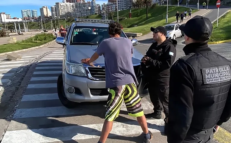 Un hombre amenazaba a conductores en el Paseo Galíndez y fue aprehendido