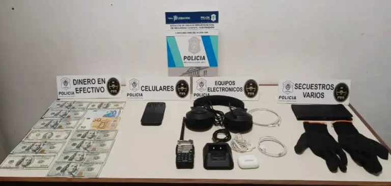 Allanaron dos viviendas y recuperaron dólares, euros y objetos robados