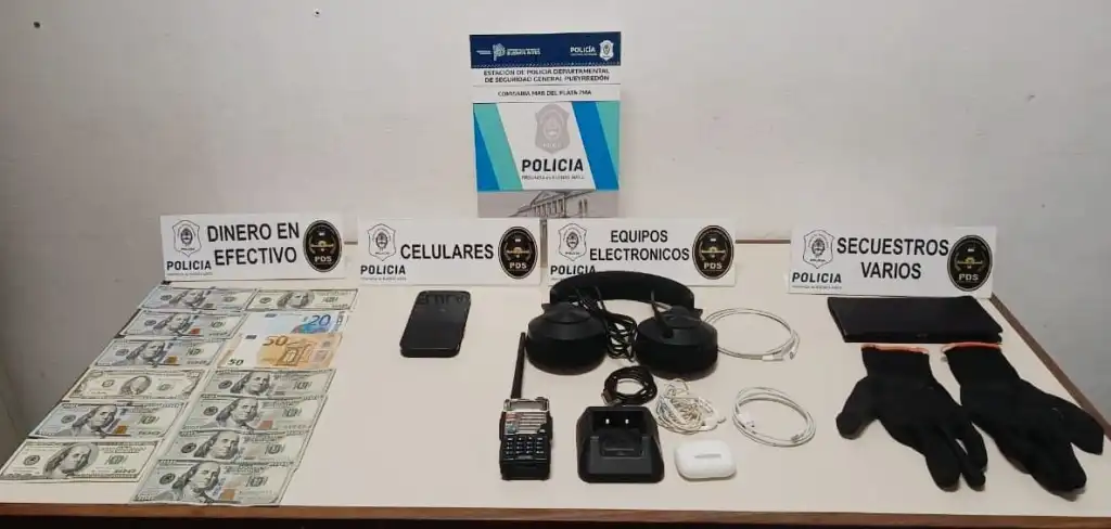 Allanaron dos viviendas y recuperaron dólares, euros y objetos robados
