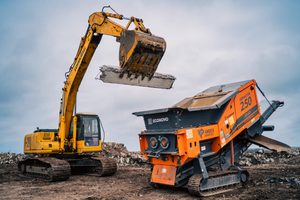 El Municipio incorporó una trituradora para recuperar materiales de la vía pública